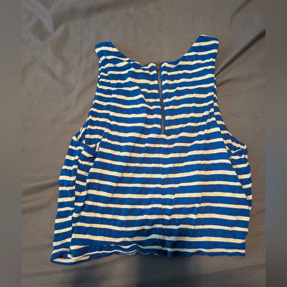 Crop Tank - Picture 3 of 3